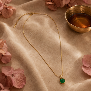 Chain 18K Gold-Plated Delicate Chain with Round Dark Green Pendant - House of Viya