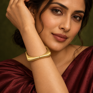 Kadas Gold-Tone Relief Broad Kada