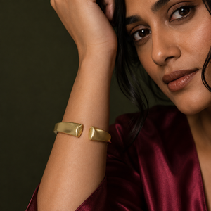 Kadas Gold-Tone Modern Broad Kada