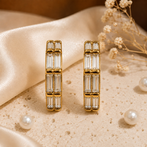 Earrings Gold-Tone Vintage Chandelier Crystal Earrings - House of Viya