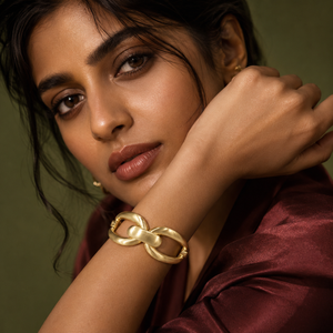 Kadas Gold-Tone Deluxe Broad Kada