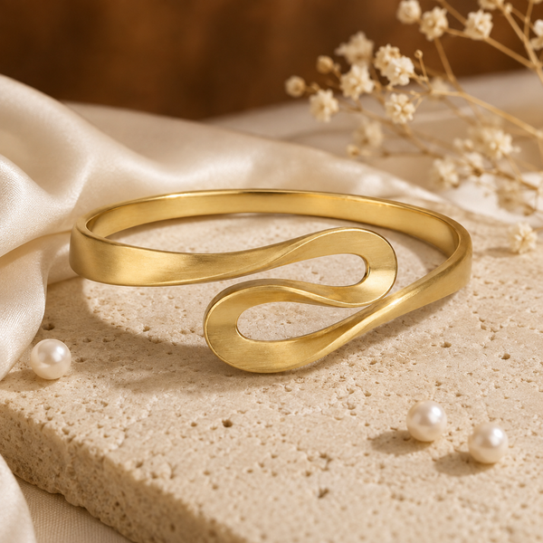 Kadas Gold-Tone Premium Broad Kada