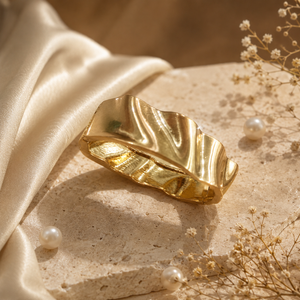 Kadas Gold-Tone Elegant Broad Kada