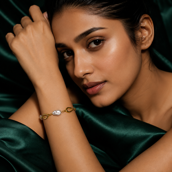 Gold Plated Adjustable Chain Bracelet with Alternating Open Oval Rings and Baroque White Pearl Drops - House of Viya