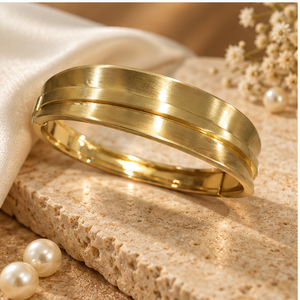 Kadas Gold-Tone Polished Broad Kada