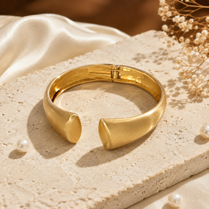 Kadas Gold-Tone Modern Broad Kada